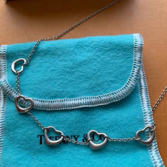 Sold ❌❌❌ Tiffany and CO. Elsa Peretti Five Open Heart Silver Necklace🌸 - Picture 4 of 11